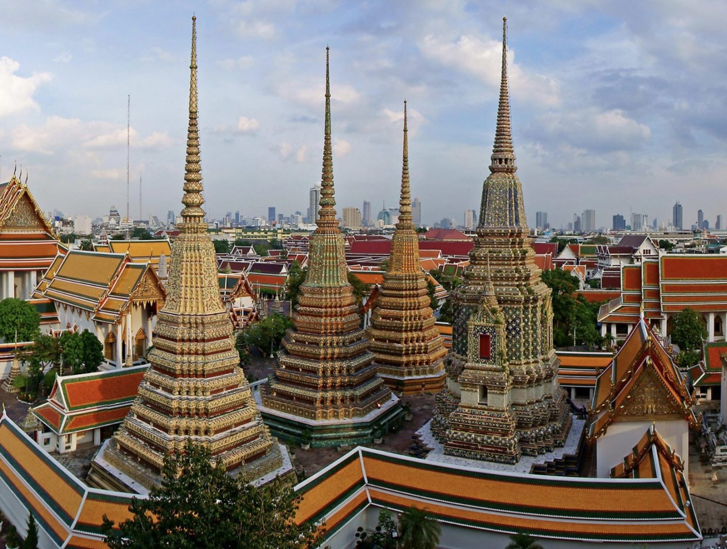 visit Wat Pho